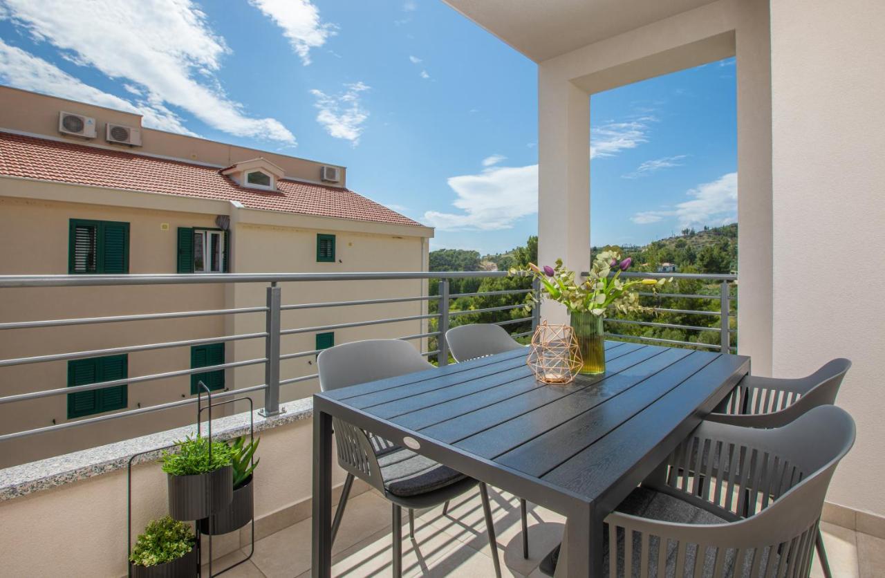 Ivmalu Apartments Tucepi Ngoại thất bức ảnh
