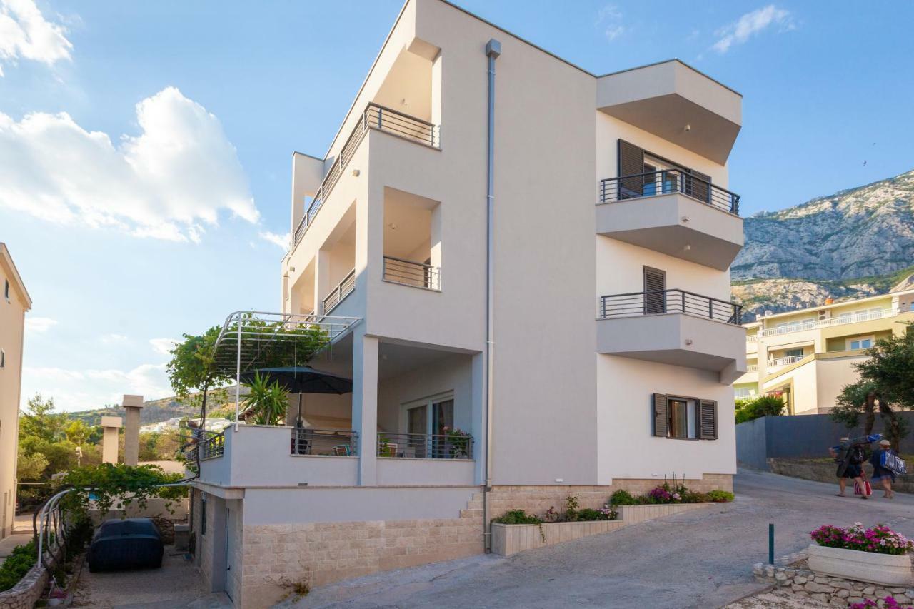 Ivmalu Apartments Tucepi Ngoại thất bức ảnh